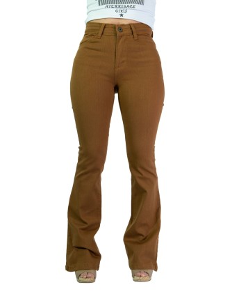 Pantalón flare color.