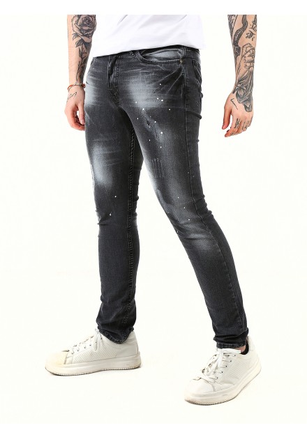 Josie jeans negro con pintura.Modelo skinny estrecho de cinco bolsillos con cremallera y boton metalico.
