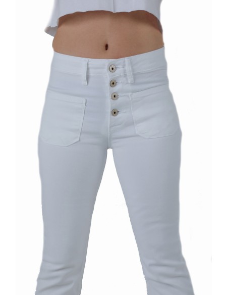  corte campana con bolsillos       plastron